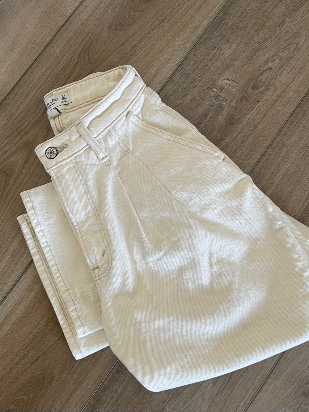 High-Rise White Women’s Trouser styled Jeans